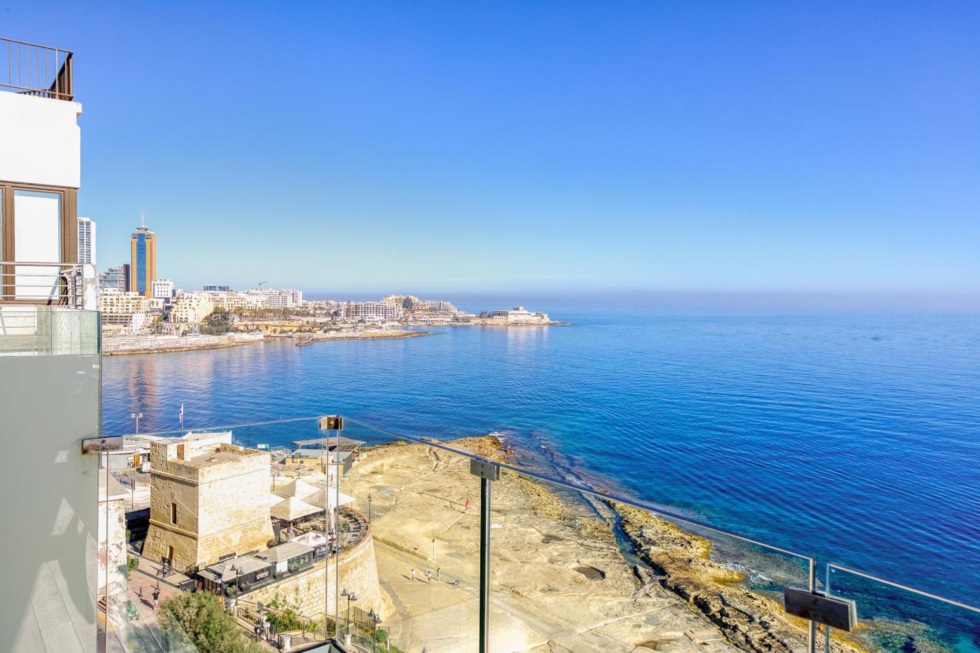 Seafront Sliema Apartment With Balcony & Sea Views By Jl Exteriér fotografie