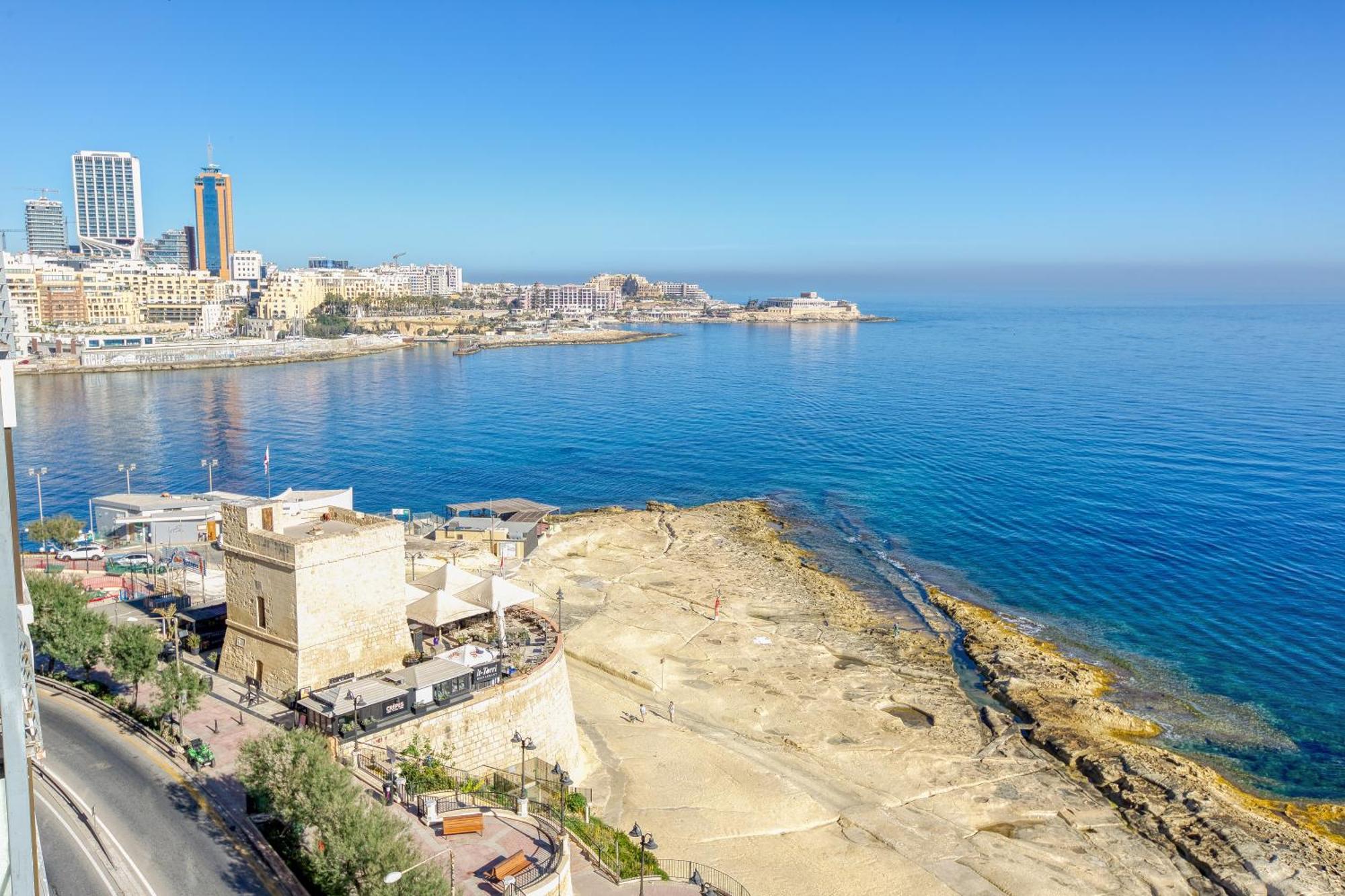 Seafront Sliema Apartment With Balcony & Sea Views By Jl Exteriér fotografie