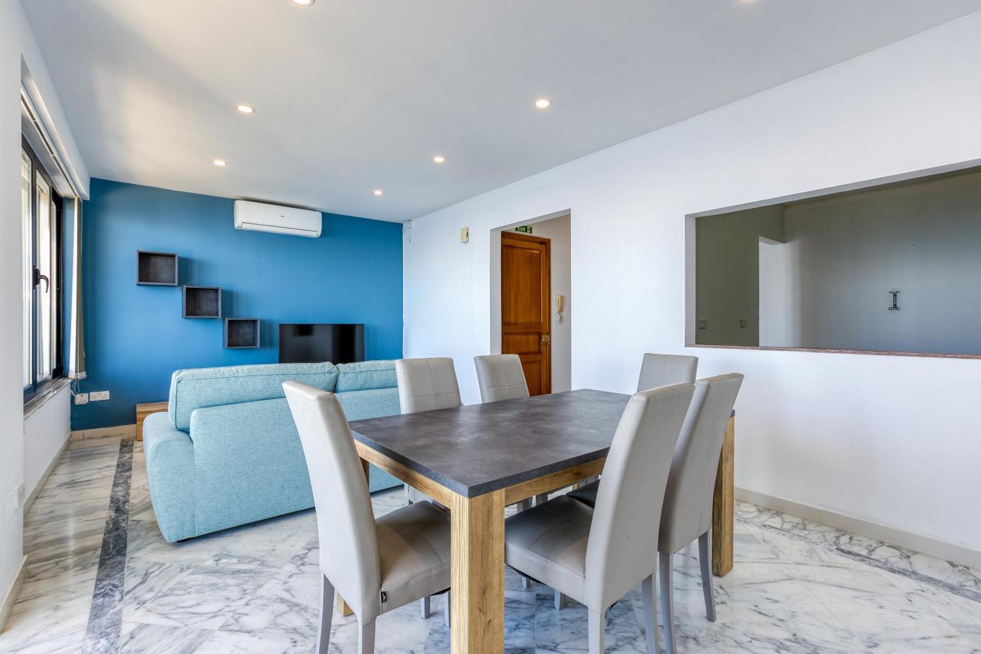 Seafront Sliema Apartment With Balcony & Sea Views By Jl Exteriér fotografie