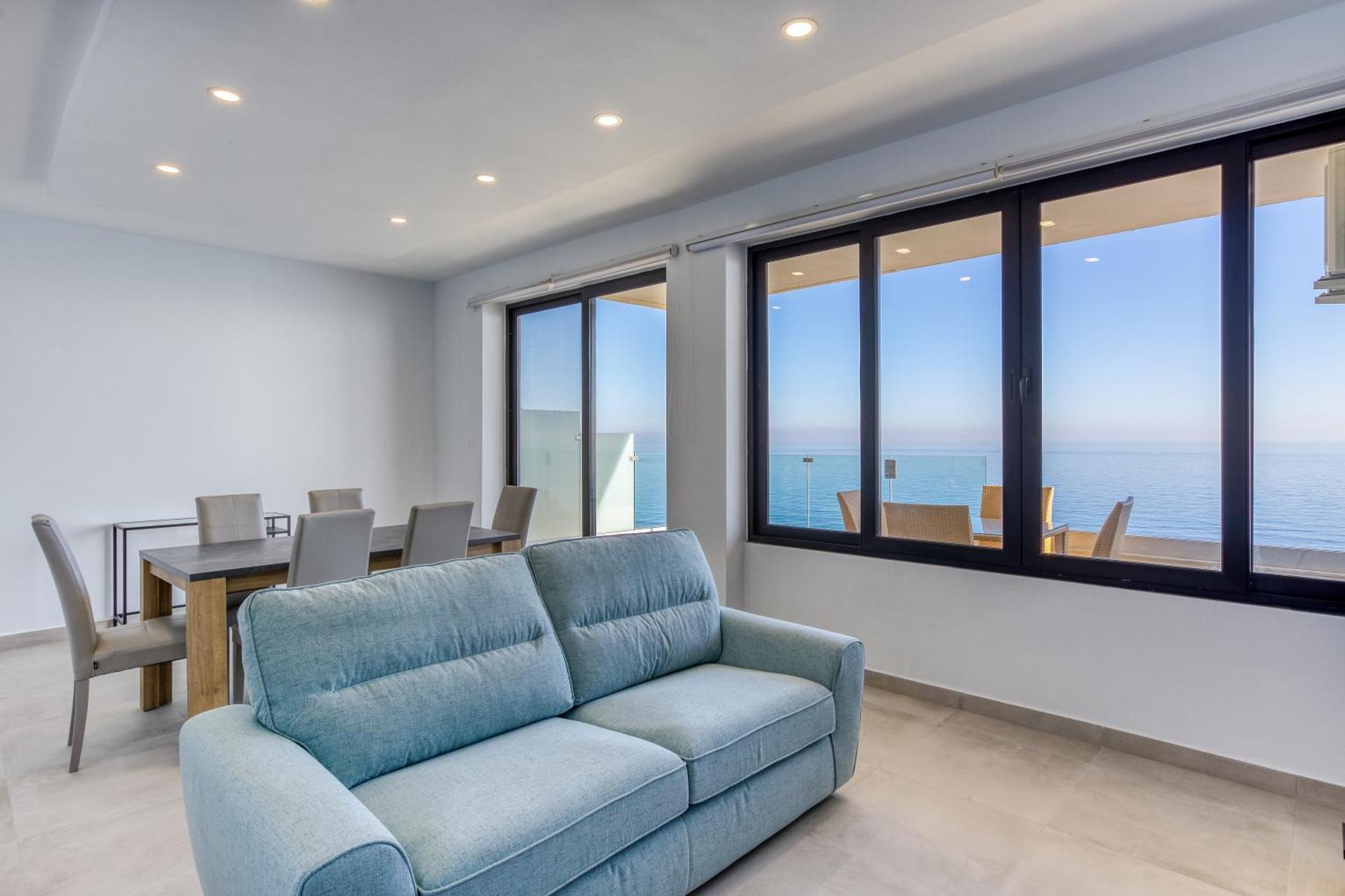 Seafront Sliema Apartment With Balcony & Sea Views By Jl Exteriér fotografie