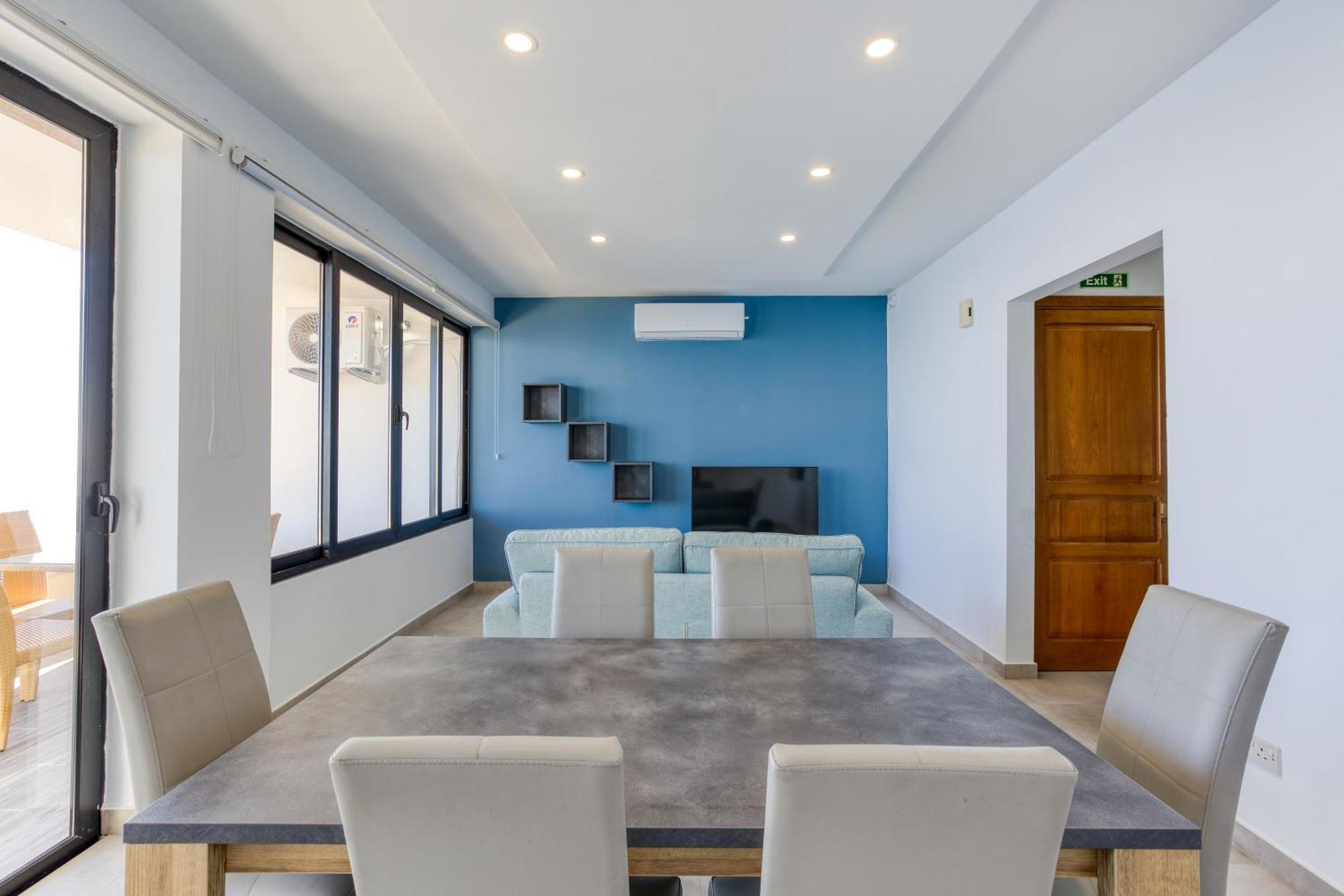 Seafront Sliema Apartment With Balcony & Sea Views By Jl Exteriér fotografie