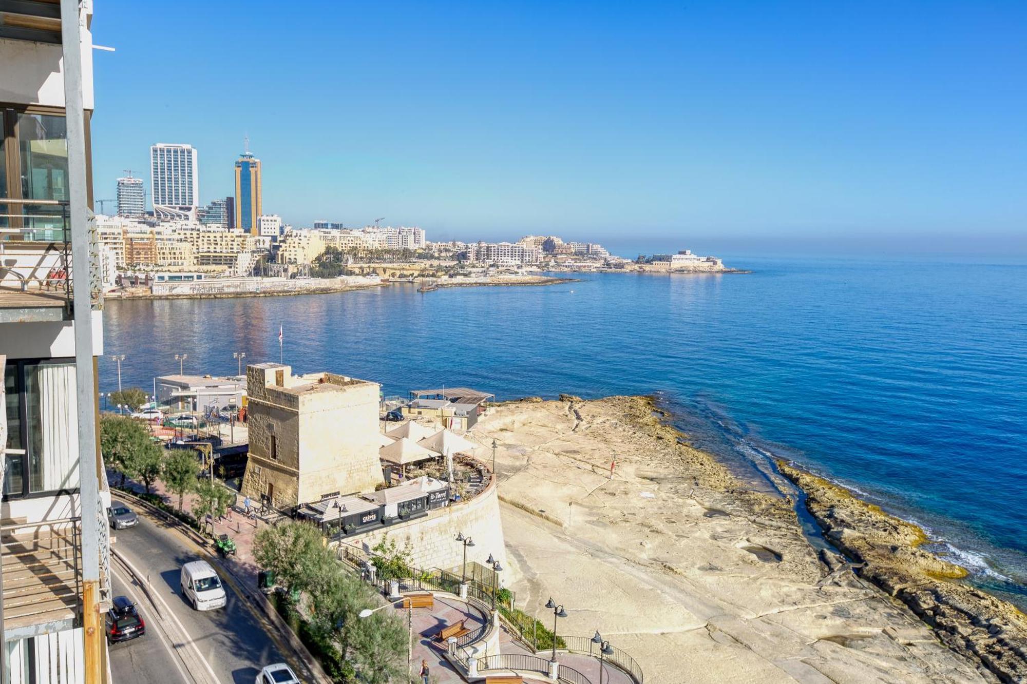 Seafront Sliema Apartment With Balcony & Sea Views By Jl Exteriér fotografie