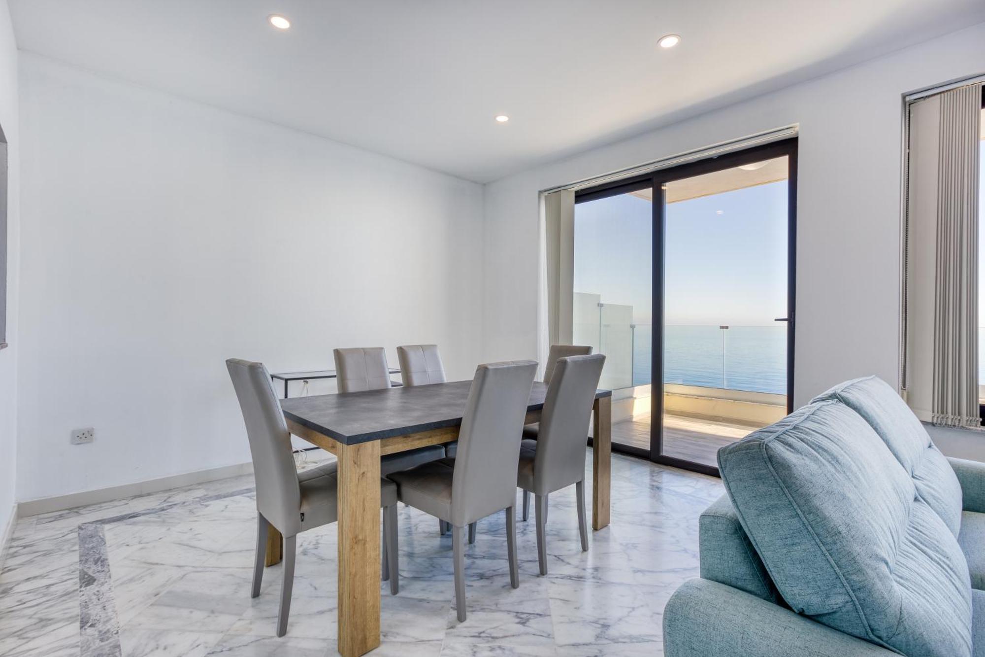 Seafront Sliema Apartment With Balcony & Sea Views By Jl Exteriér fotografie
